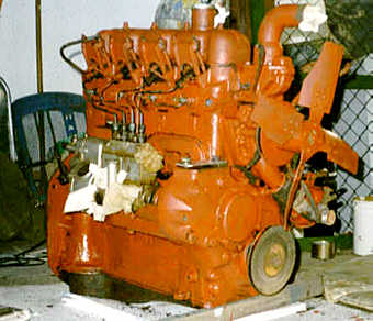 Der überarbeitete HANOMAG - LKW - Motor aus dem Spender-R 35.